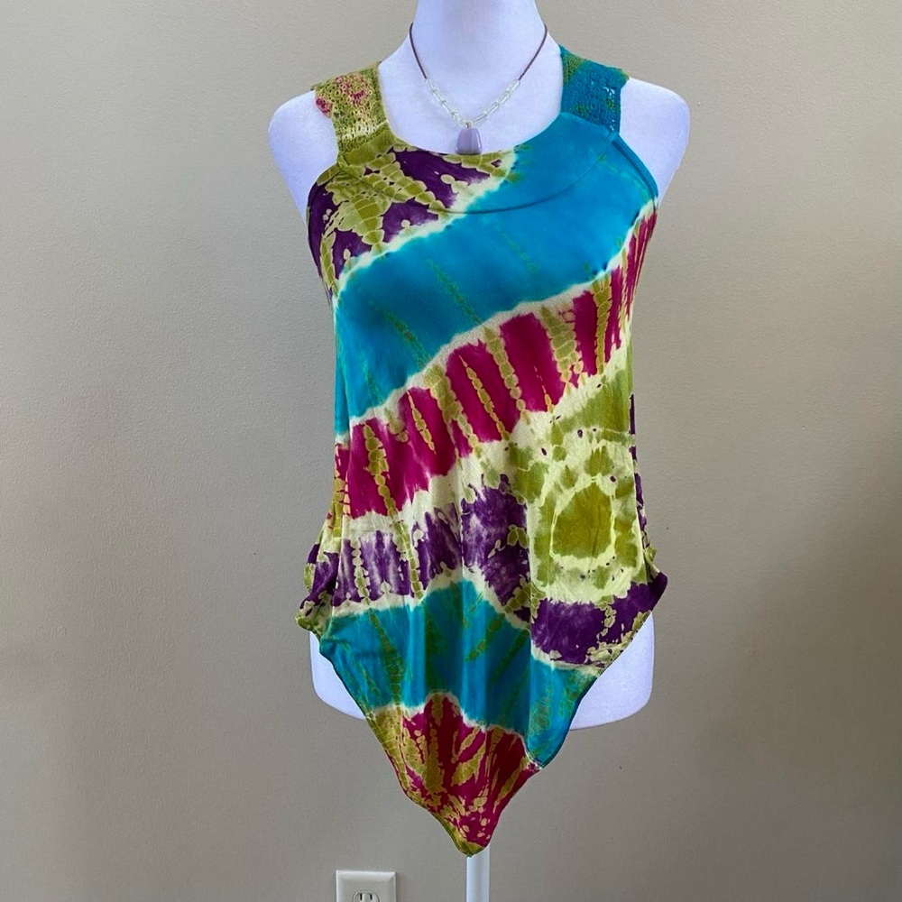 India Boutique Hippie Festival Fairycore Tie Dye Asymmetrical Top w Crochet Back